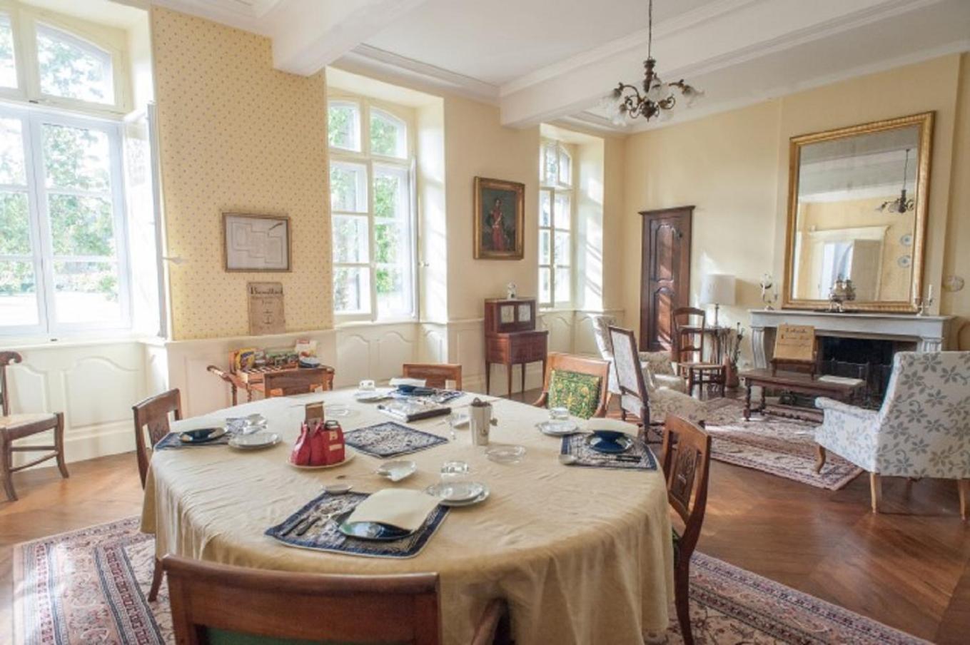 Domaine De Lalande Bed & Breakfast Venes Luaran gambar