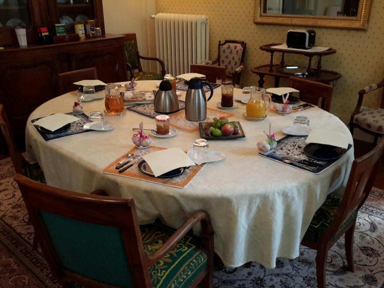 Domaine De Lalande Bed & Breakfast Venes Luaran gambar
