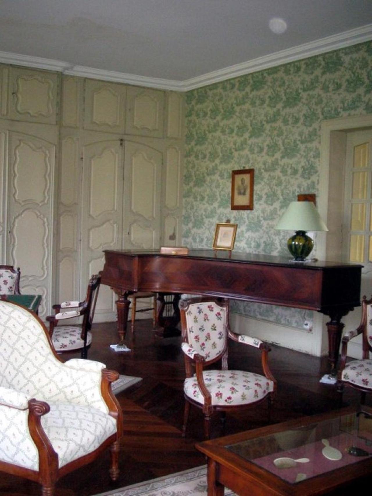 Domaine De Lalande Bed & Breakfast Venes Luaran gambar